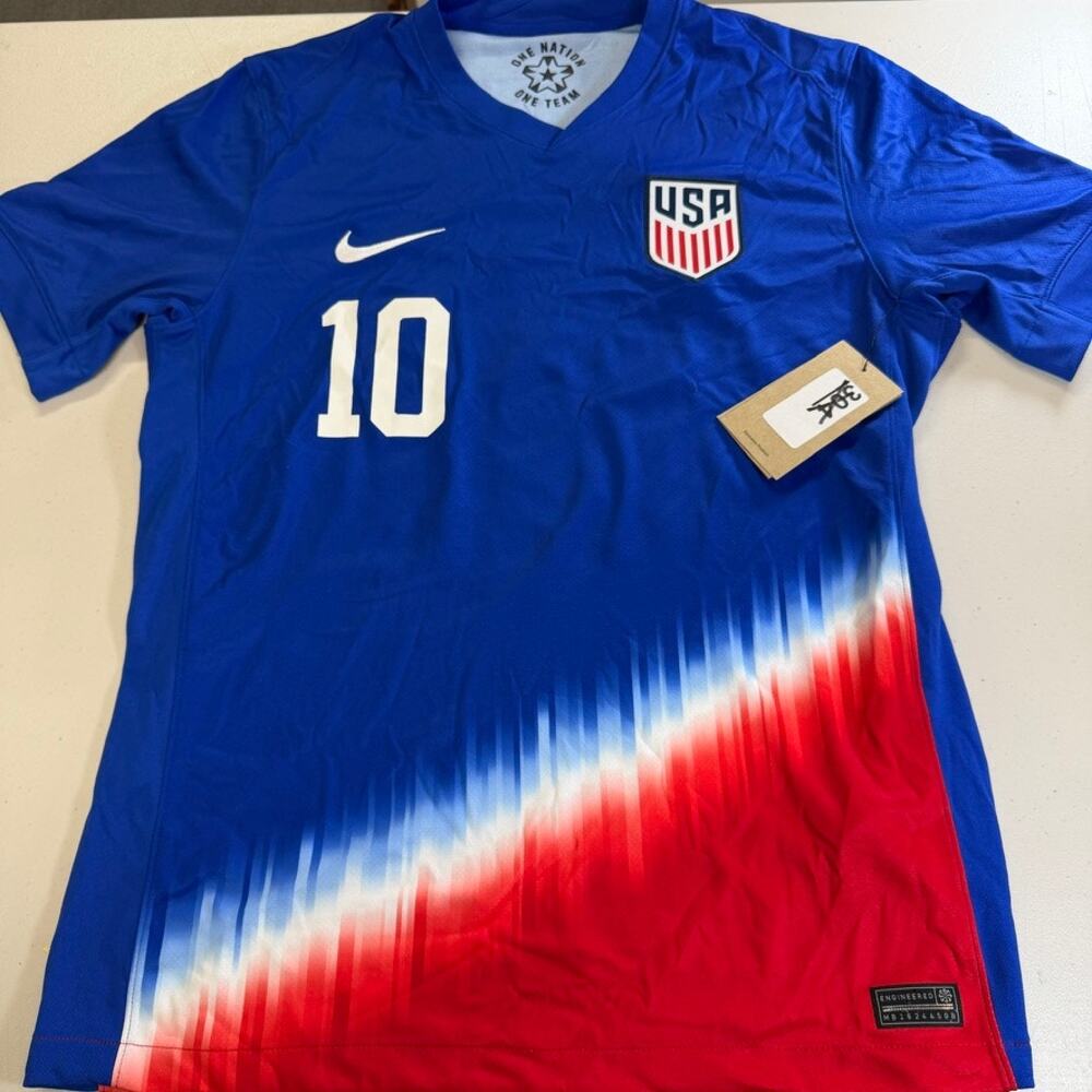 Christian Pulisic Team USA Nike Soccer Jersey Men's Size Medium NWT